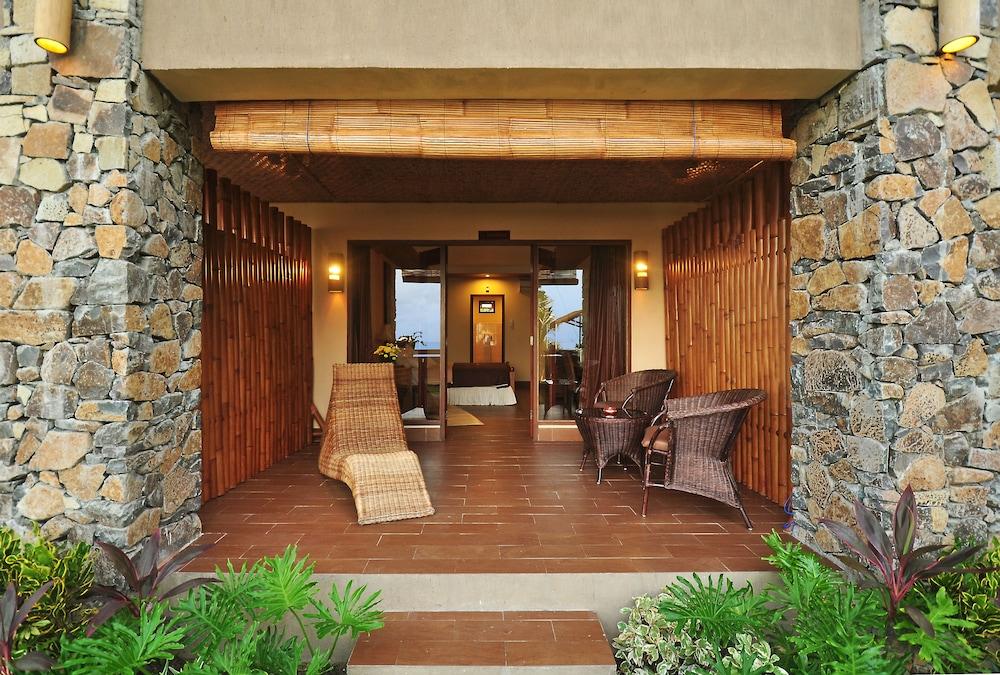 Готель Sunsethouse Lombok Mangsit Екстер'єр фото